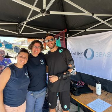 Gregorio Paltrinieri with the Healthy Seas team in Cattolica.